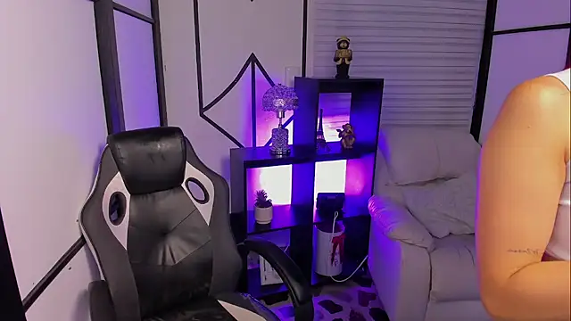 NahomiRichards  online show from 09/11/25, 04:12