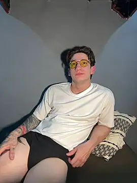 Snapshot of AteneoJr chatting on 03/01/26, 12:45 AteneoJr online show from 03/01/26, 12:45