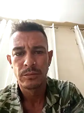 Snapshot of Villena_jm91 chatting on 09/16/25, 03:40 Villena jm91 online show from 09/16/25, 03:40