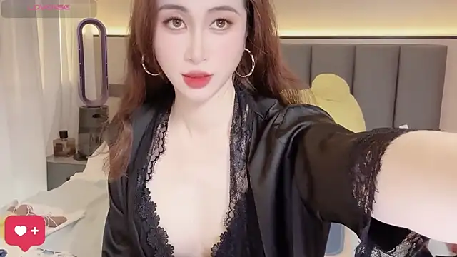 wuyueaini online show from 04/18/26, 07:01