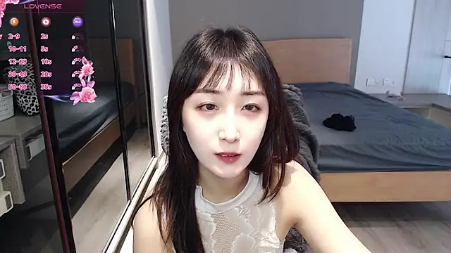 Snapshot of KK-328 chatting on 10/26/25, 04:40 KK-328 online show from 10/26/25, 04:40