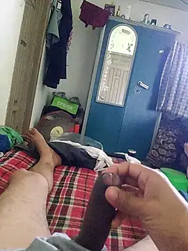hotbull30 online show from 06/24/26, 05:39