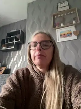 Anastasia-BlondeXX online show from 01/14/26, 10:43