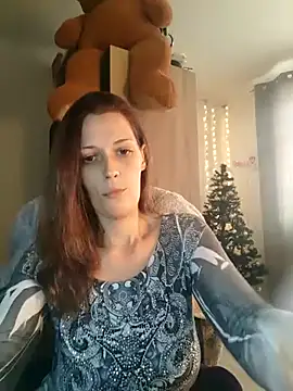 Mila Luciphya online show from 12/04/25, 02:37