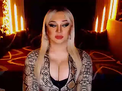 Icella online show from 01/17/26, 06:11