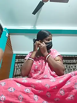 Snapshot of Indian__coupel999 chatting on 05/18/26, 06:47 Indian coupel999 online show from 05/18/26, 06:47