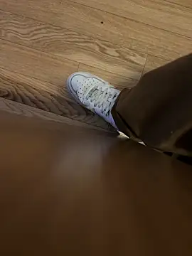 Manu97k online show from 10/04/25, 04:05