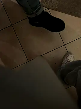 Manu97k online show from 10/14/25, 06:52