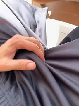 Manu97k online show from 11/04/25, 01:43