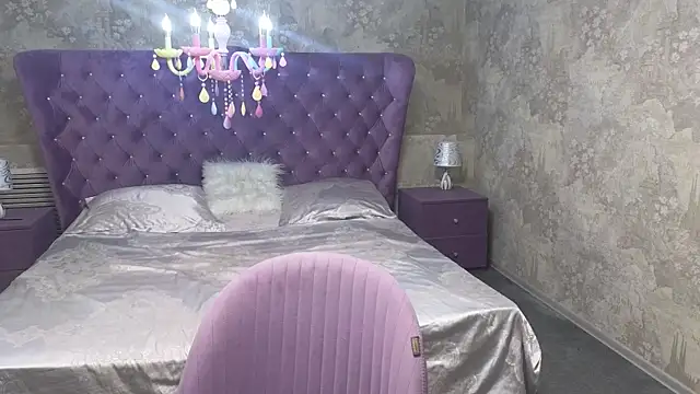 Snapshot of Eloisa_Eliot chatting on 11/05/25, 03:56 Eloisa Eliot online show from 11/05/25, 03:56