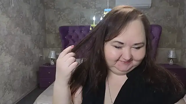 Snapshot of Eloisa_Eliot chatting on 11/13/25, 03:55 Eloisa Eliot online show from 11/13/25, 03:55