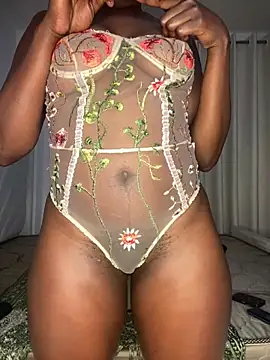 TinaFavourite online show from 12/22/25, 09:56