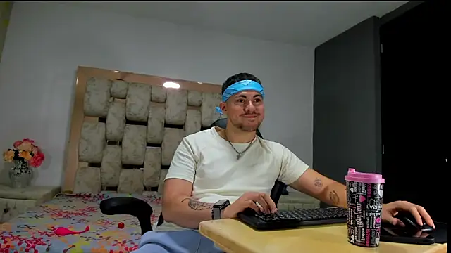 BrunoWalkerr online show from 09/14/25, 01:10