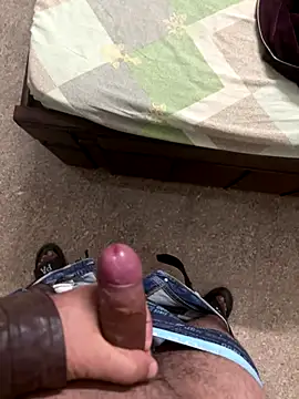 Hotguyforfun online show from 12/04/25, 12:14