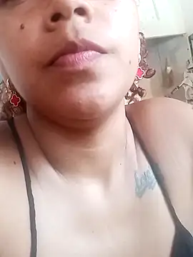 Snapshot of Daila_Lucia chatting on 09/19/25, 09:04 Daila Lucia online show from 09/19/25, 09:04