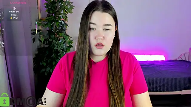 Tara Torres online show from 12/02/25, 07:57