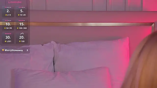 VelvetHell online show from 10/13/25, 03:39