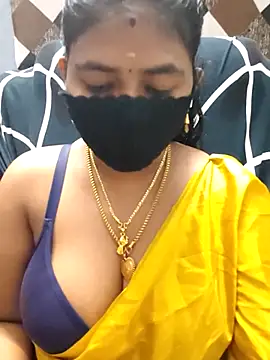 Snapshot of Tamil_Lotus chatting on 05/15/26, 05:42 Tamil Lotus online show from 05/15/26, 05:42