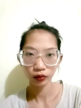 Snapshot of Joywhar chatting on 09/17/25, 06:53 Joywhar online show from 09/17/25, 06:53