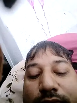 Snapshot of sumit_19 chatting on 01/12/26, 09:53 sumit 19 online show from 01/12/26, 09:53