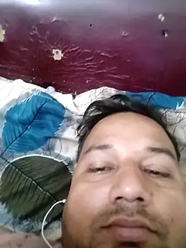 Snapshot of sumit_19 chatting on 02/20/26, 05:35 sumit 19 online show from 02/20/26, 05:35