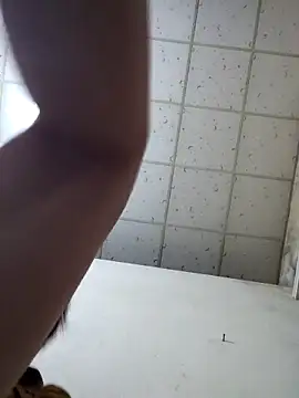 Snapshot of Samia_102 chatting on 02/11/26, 04:34 Samia 102 online show from 02/11/26, 04:34