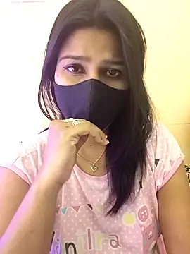 hoty sonali online show from 10/12/25, 06:18