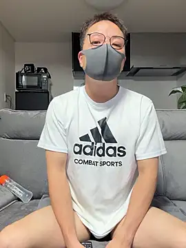 Snapshot of _K_K chatting on 09/17/25, 12:18  K K online show from 09/17/25, 12:18