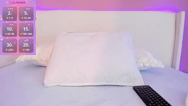 Snapshot of _Saandy chatting on 02/09/26, 11:36 Saandy online show from 02/09/26, 11:36