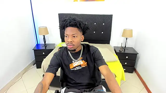 Snapshot of maikol_monstercock chatting on 09/12/25, 04:12 maikol monstercock online show from 09/12/25, 04:12