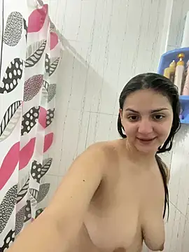 Snapshot of emily_cooper_t chatting on 05/24/26, 04:45 emily cooper t online show from 05/24/26, 04:45
