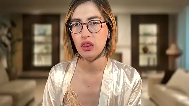 Snapshot of rousseblossom chatting on 10/23/25, 03:17 rousseblossom online show from 10/23/25, 03:17