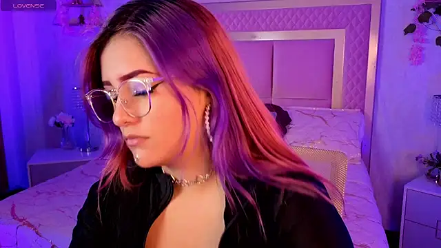 AlanaOdison online show from 11/10/25, 09:03