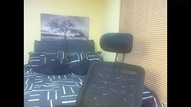 NawtyLisa online show from 10/25/25, 12:07