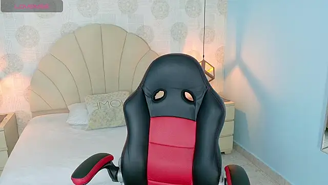 AIXATRISTA1 online show from 04/23/26, 07:27