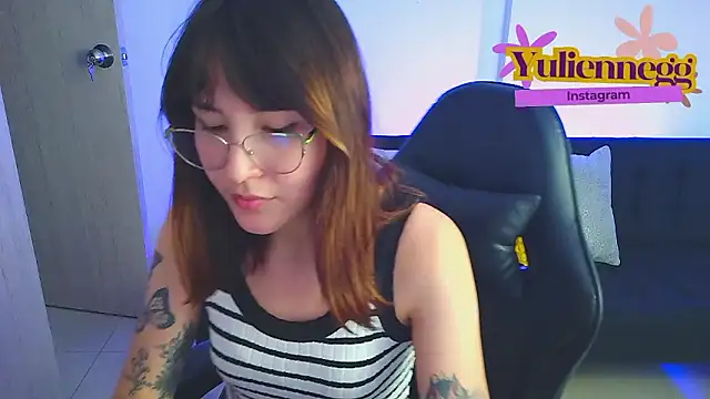 Yulienneg online show from 02/08/26, 03:43