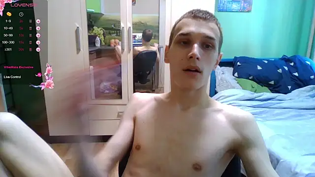 your   honeyy online show from 04/11/26, 07:02