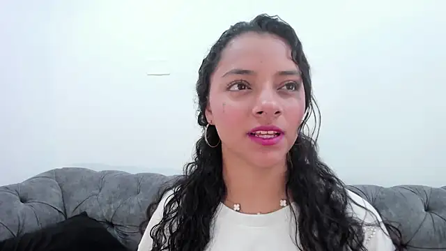 Angellit Afrodita  online show from 11/25/25, 10:59