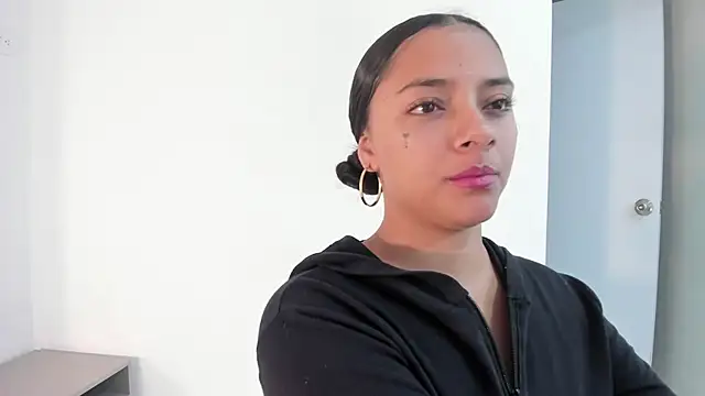 Angellit Afrodita  online show from 12/18/25, 11:05