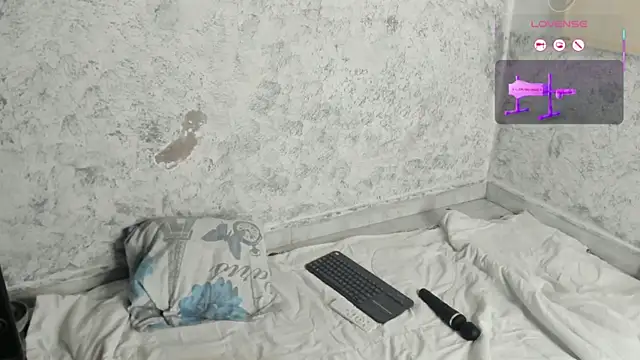 marly charm  online show from 09/24/25, 02:37