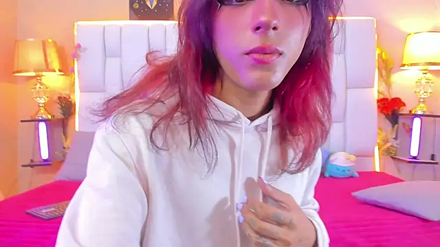 Snapshot of MilkWhore1 chatting on 10/09/25, 02:53 MilkWhore1 online show from 10/09/25, 02:53