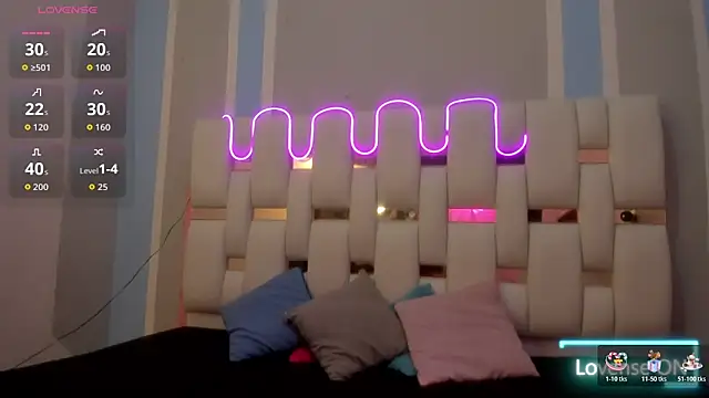 Snapshot of MilkWhore1 chatting on 01/17/26, 07:28 MilkWhore1 online show from 01/17/26, 07:28