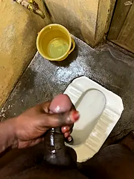 Snapshot of mrsaihotguy chatting on 09/13/25, 12:43 mrsaihotguy online show from 09/13/25, 12:43