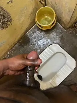 Snapshot of mrsaihotguy chatting on 11/01/25, 03:19 mrsaihotguy online show from 11/01/25, 03:19