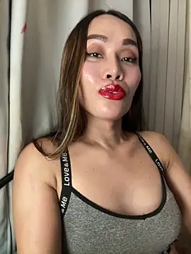 RomanticPearlTS online show from 05/18/26, 04:07