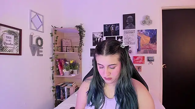 Snapshot of Lana_Herondale chatting on 11/05/25, 09:15 Lana Herondale online show from 11/05/25, 09:15