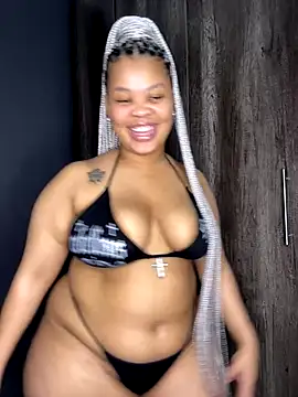 Snapshot of Thick_Ass_Barbiie chatting on 10/27/25, 08:46 Thick Ass Barbiie online show from 10/27/25, 08:46