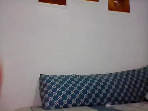 nhayasquirt online show from 11/11/25, 09:15