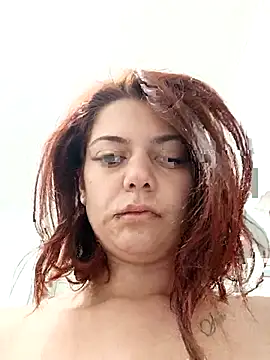 Snapshot of LadyNora chatting on 09/15/25, 05:40 LadyNora online show from 09/15/25, 05:40