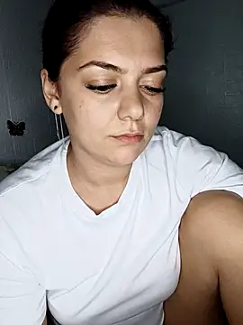 Snapshot of LadyNora chatting on 11/12/25, 06:52 LadyNora online show from 11/12/25, 06:52